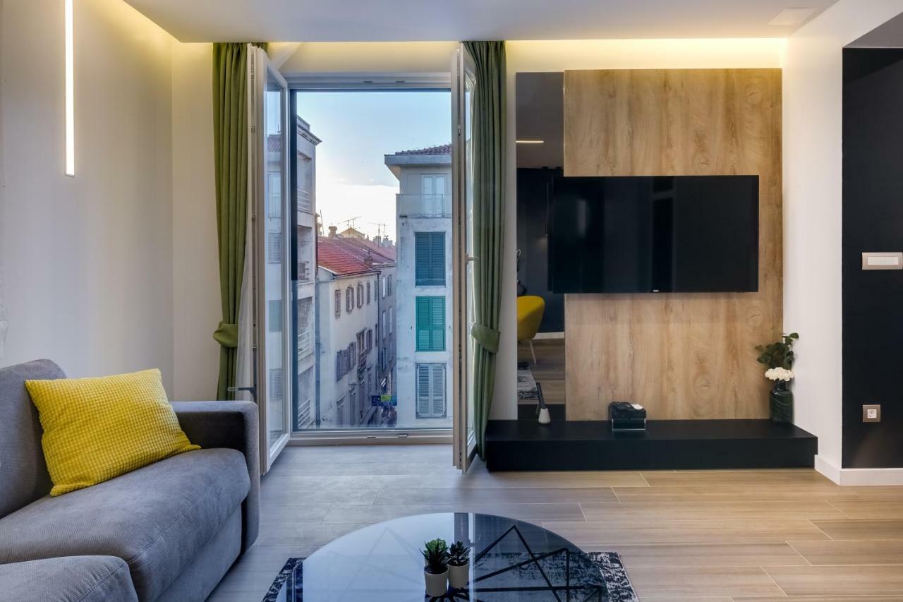 Downtown Marcius Luxury Apartment With Jacuzzi & Sauna Задар Екстериор снимка
